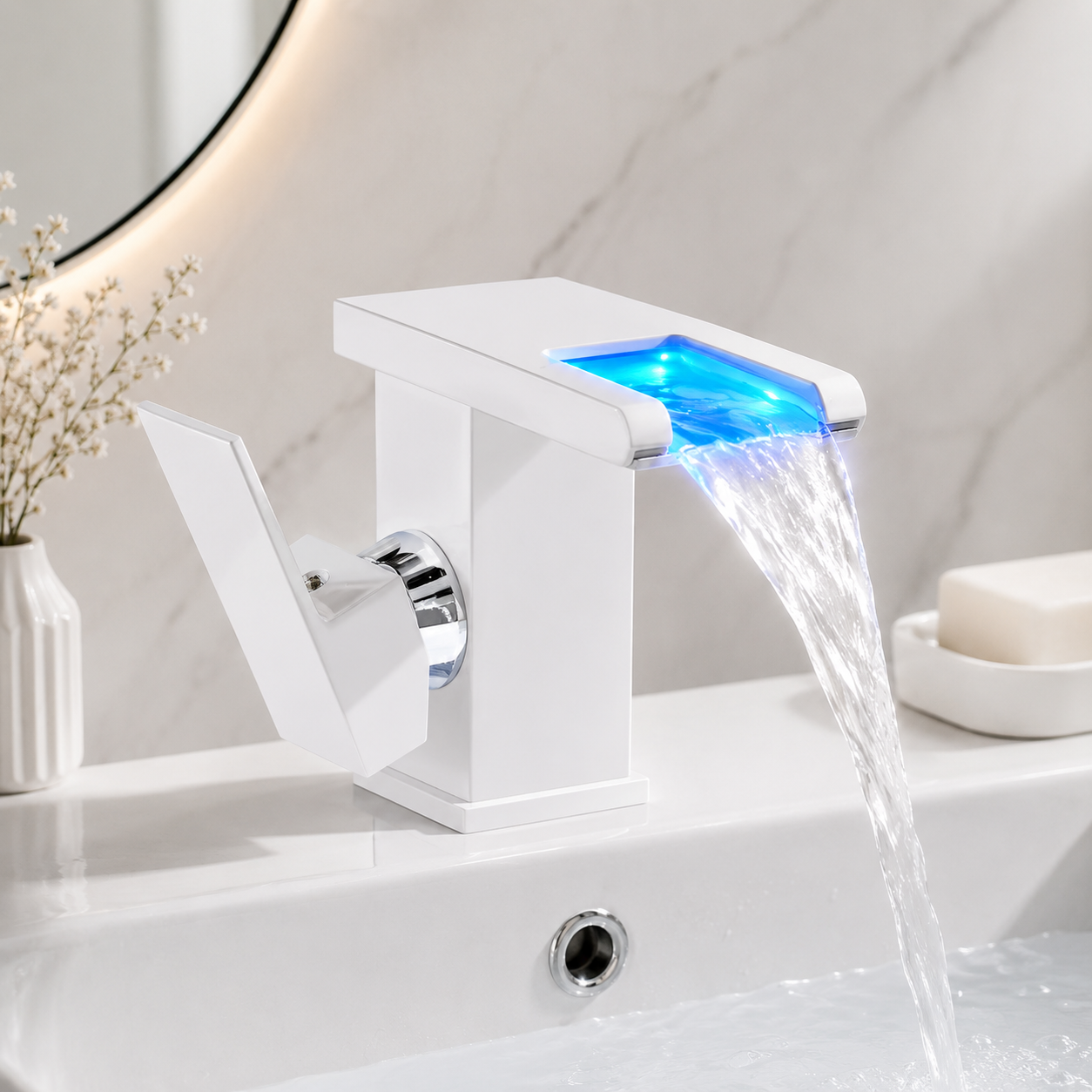Baterie Sanitara Baie,LED Cascada Modern, Jet RGB, Finisaj Alb Mat