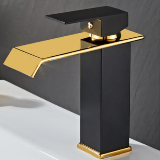 Baterie Chiuveta Baie, Tip Cascada, Monocomanda, Design Minimalist, Racorduri incluse, Otel Inoxidabil,Negru-Auriu 19 CM